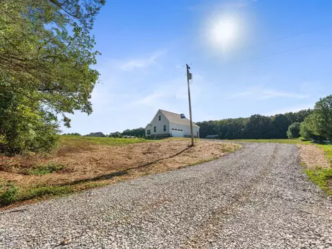 Exterior - 235 Loss Crouch Rd, Morrison, TN 37357 photo 8 of 8