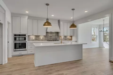 1107 Willow Springs Dr, Lebanon, TN 37087