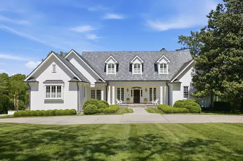 204 Sunnyside Dr, Nashville, TN 37205