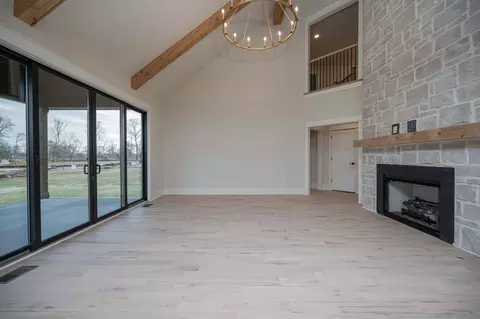 Living - 2829 Canfield Dr, Murfreesboro, TN 37128 photo 6 of 7