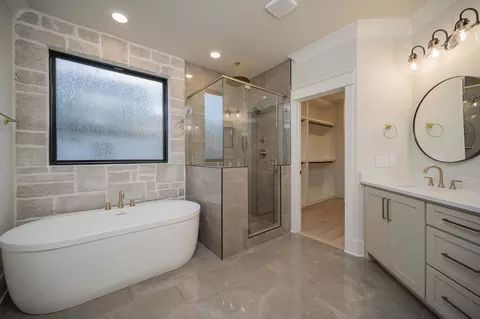 Bath - 2829 Canfield Dr, Murfreesboro, TN 37128 photo 2 of 10