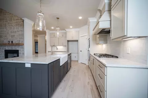Kitchen - 2829 Canfield Dr, Murfreesboro, TN 37128 photo 2 of 4