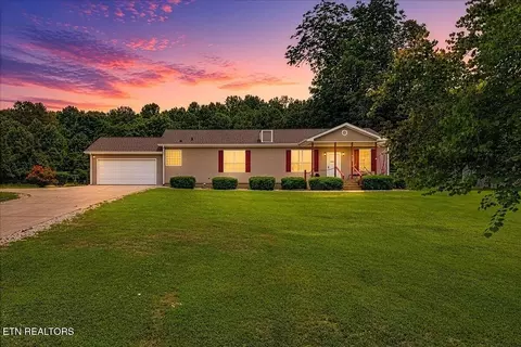 687 E Farrell St, Niota, TN 37826