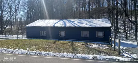 2405 Clearwater Rd, Athens, TN 37303