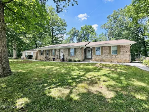 408 Dell Rd, Maryville, TN 37804