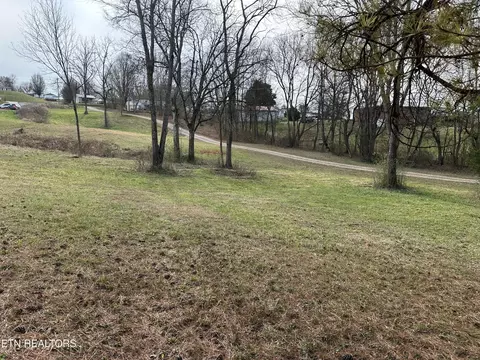 31 Sweetwater Vonore Rd, Sweetwater, TN 37874