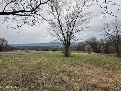 538 County Road 804, Etowah, TN 37331