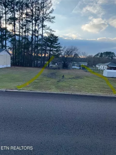 0 Railroad Ave, Athens, TN 37303