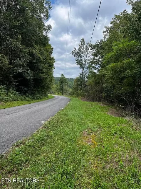 0 Three Point Rd, Madisonville, TN 37354