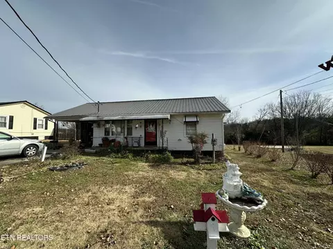 404 Greenwood Cir, Madisonville, TN 37354