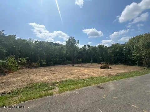 105 Benton, Athens, TN 37303