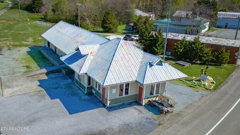 6736 Morganton Rd, Greenback, TN 37742 photo 13
