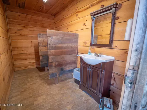 6736 Morganton Rd, Greenback, TN 37742 photo 11