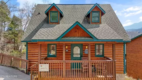 328 Pinnacle Cottage Way UNIT 3, Gatlinburg, TN 37738