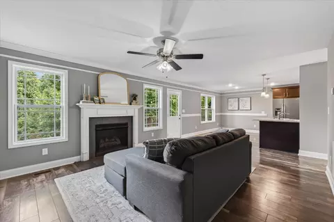 143 Sycamore Hill Dr, Clarksville, TN 37042
