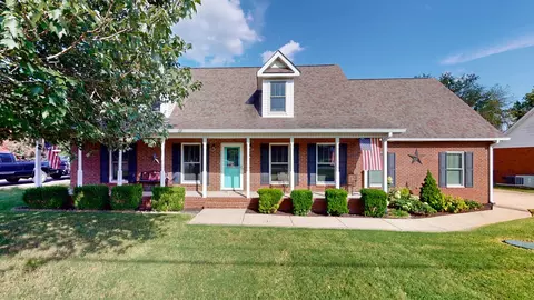 218 Autumn Glen Dr, Murfreesboro, TN 37129