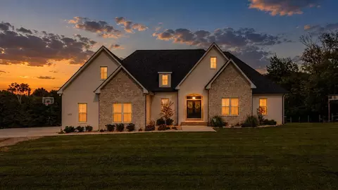 1021 Old Center Church Rd, Shelbyville, TN 37160