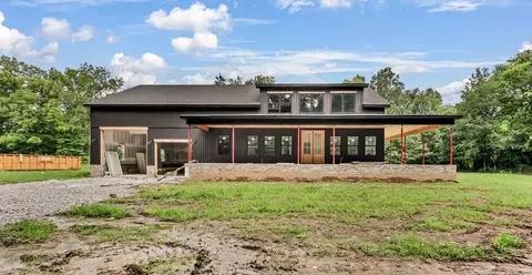 1046 Indian Creek Rd, Cumberland Furnace, TN 37051
