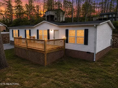 509 Lakewood Rd, Kingston, TN 37763