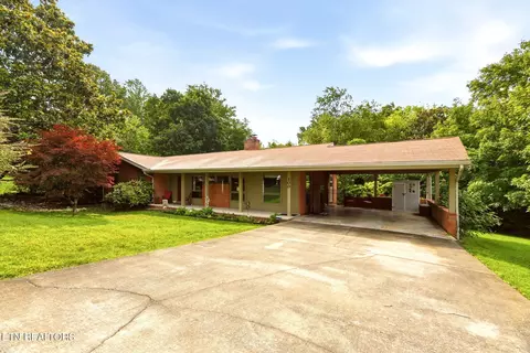 100 Westlook Cir, Oak Ridge, TN 37830