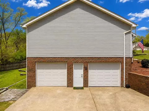 Exterior - 269 Sutton Dr, Ringgold, GA 30736 photo 7 of 17