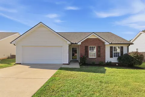 1648 Saint Andrews Dr, Murfreesboro, TN 37128