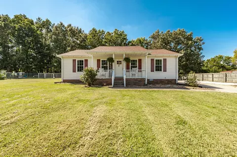 332 Forrest Dr, Greenbrier, TN 37073