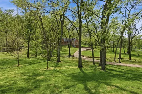 5123 Stanford Dr, Nashville, TN 37215