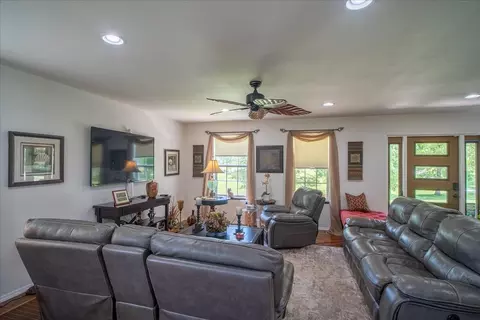 Living - 527 Clax Branch Rd, Loretto, TN 38469 photo 1 of 3