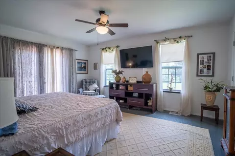 Bedroom - 527 Clax Branch Rd, Loretto, TN 38469 photo 1 of 7