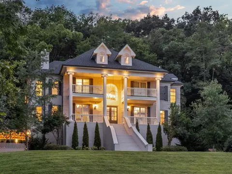 2183 S Berrys Chapel Rd, Franklin, TN 37069