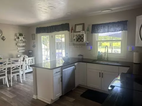 Kitchen - 3687 Blue Spring Rd, Decherd, TN 37324 photo 3 of 3