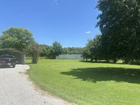 Exterior - 3687 Blue Spring Rd, Decherd, TN 37324 photo 7 of 14