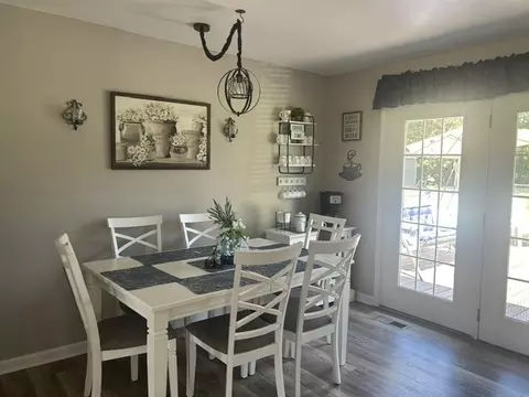 Dining - 3687 Blue Spring Rd, Decherd, TN 37324 photo 2 of 3