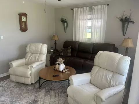 Living - 3687 Blue Spring Rd, Decherd, TN 37324 photo 2 of 5