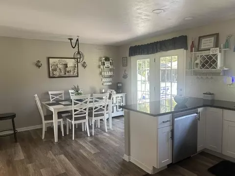 Dining - 3687 Blue Spring Rd, Decherd, TN 37324 photo 1 of 3
