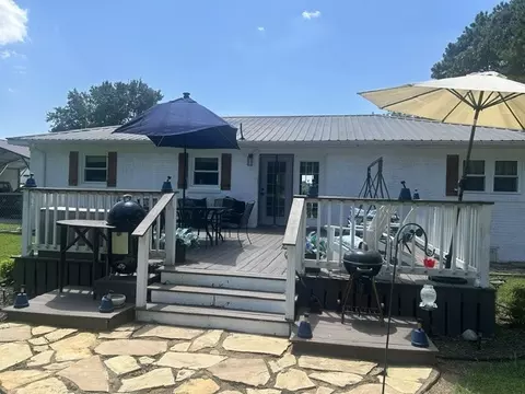 Exterior - 3687 Blue Spring Rd, Decherd, TN 37324 photo 8 of 14