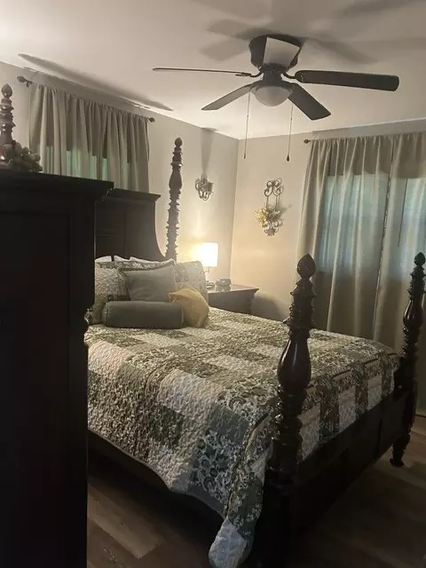 Bedroom - 3687 Blue Spring Rd, Decherd, TN 37324 photo 2 of 2