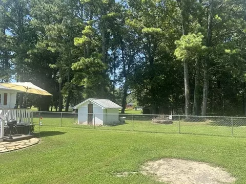Exterior - 3687 Blue Spring Rd, Decherd, TN 37324 photo 4 of 14