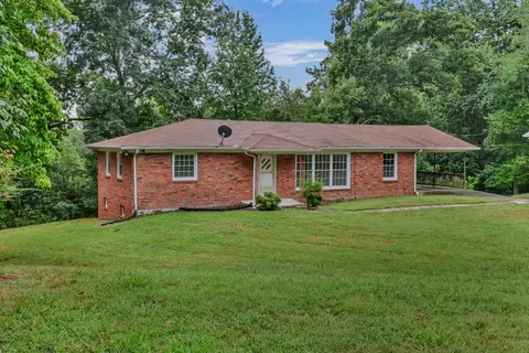2064 Lintwood Dr, Clarksville, TN 37042