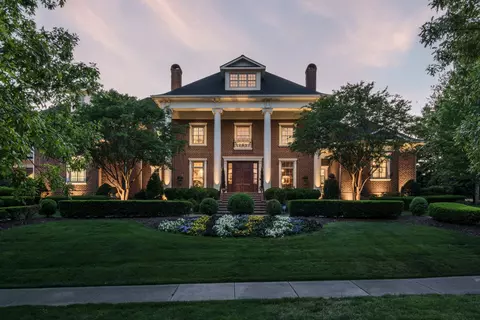 379 Jones Pkwy, Brentwood, TN 37027