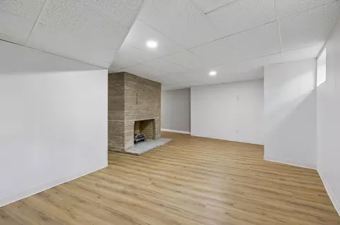 Living - 5572 Highway 76 E, Springfield, TN 37172 photo 5 of 6
