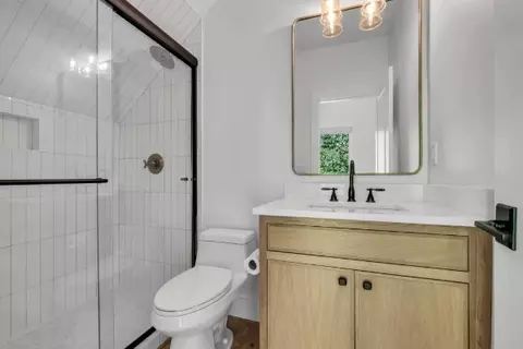 Bath - 7741 Caney Fork Rd, Fairview, TN 37062 photo 6 of 7