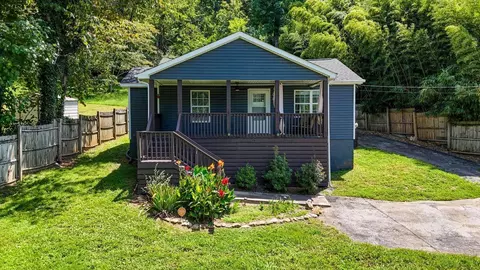 700 Runyan Dr, Chattanooga, TN 37405