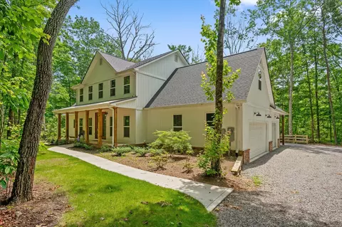 4700 Creek Point Ln, Signal Mountain, TN 37377