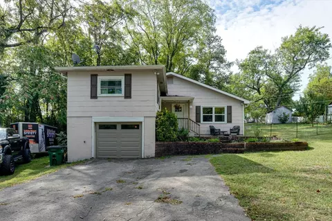 273 Grove St, Rossville, GA 30741