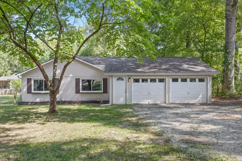 2229 Hamill Rd, Hixson, TN 37343