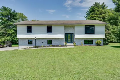 181 NE Live Oak Trl, Cleveland, TN 37323