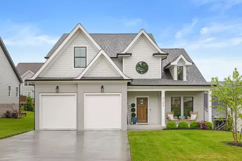 9145 White Ash Dr, Ooltewah, TN 37363