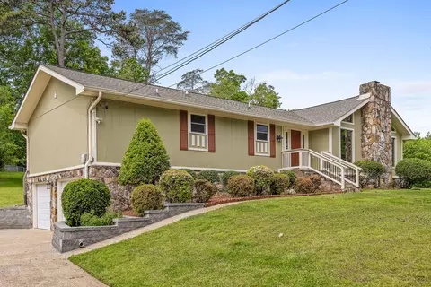 6614 White Sands Ln, Hixson, TN 37343